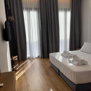 Dia Mare Deluxe Aparthotel Vlorë