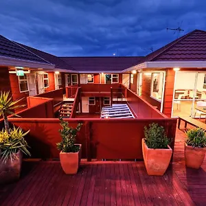 Haka House Ostello Lago Taupo