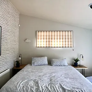 The But N Ben Apartment